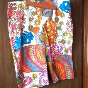 Trina Turk shorts goes to knees size 10